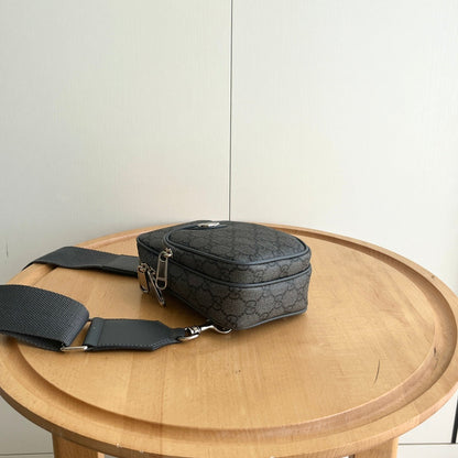 Anum Bags Detail
