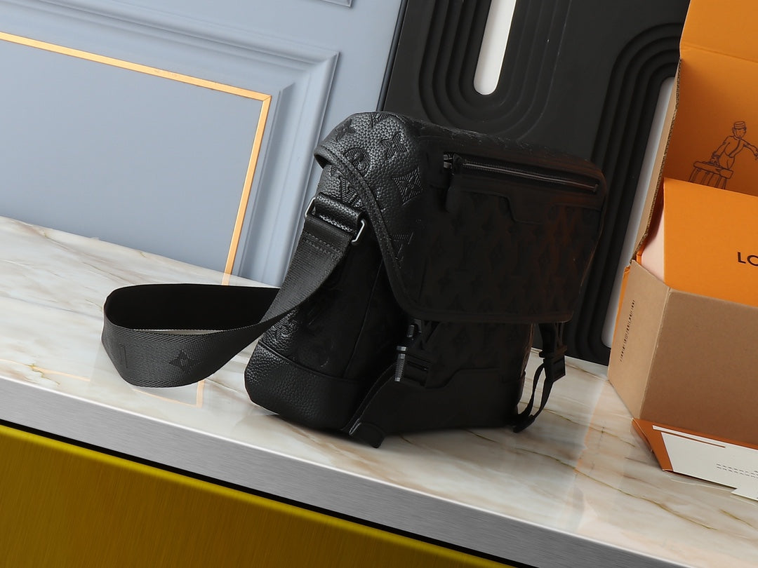 Anum Bags Detail