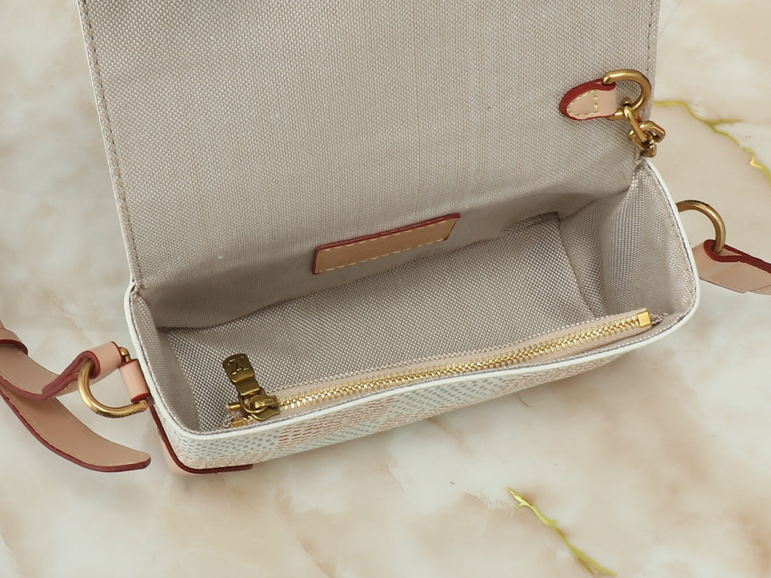 Anum Bags Detail