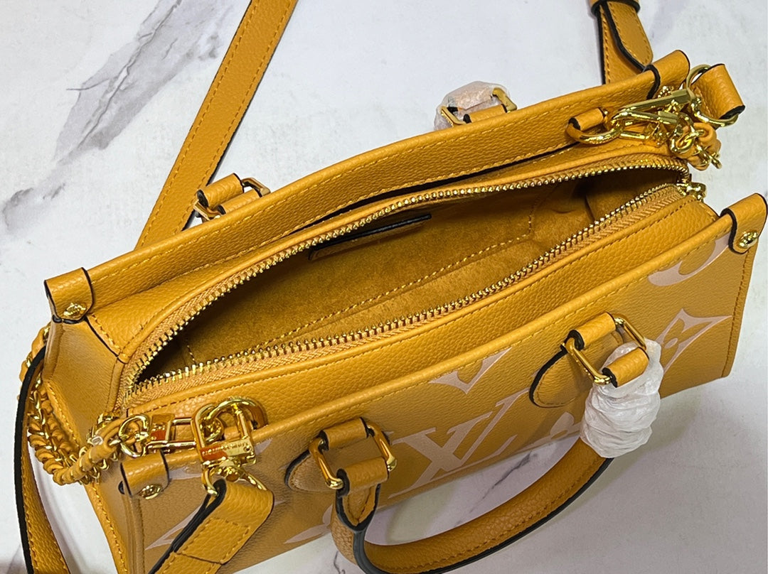 Anum Bags Detail