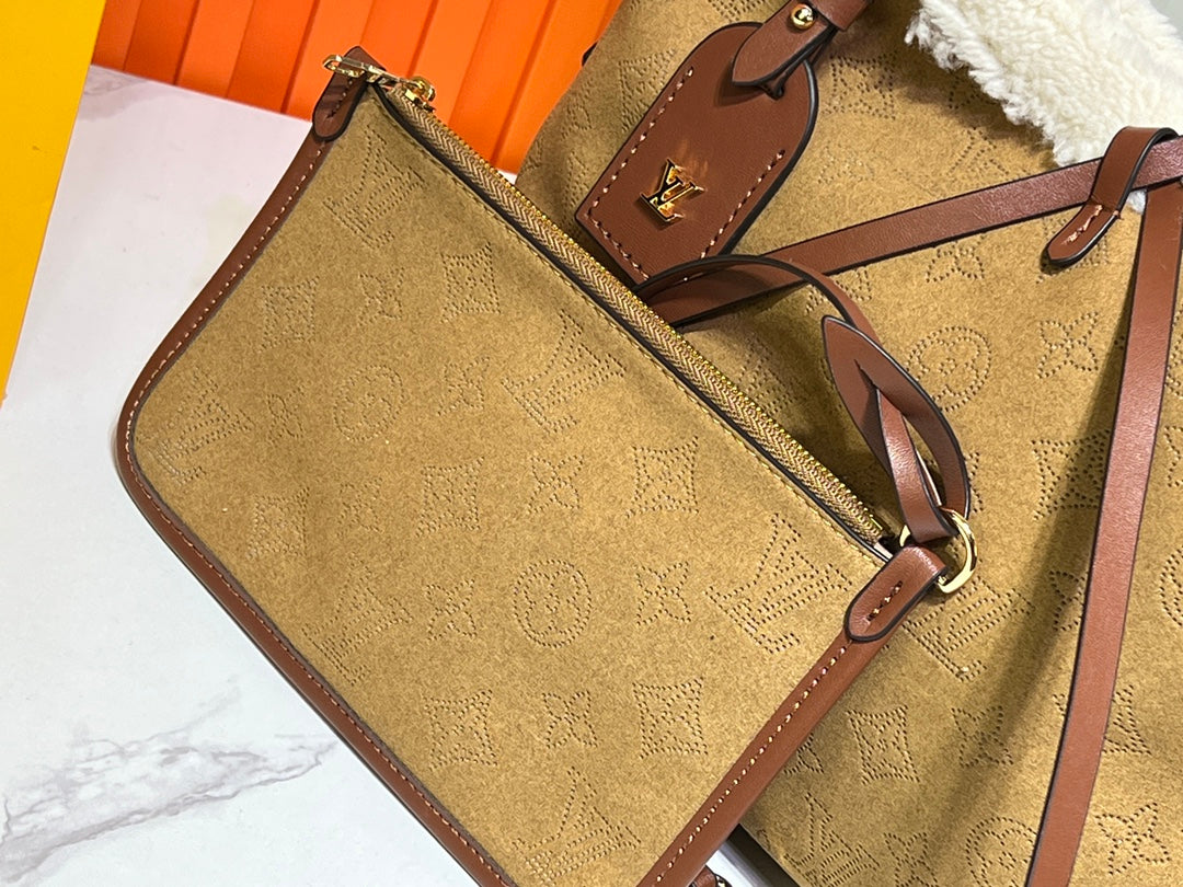 Anum Bags Detail