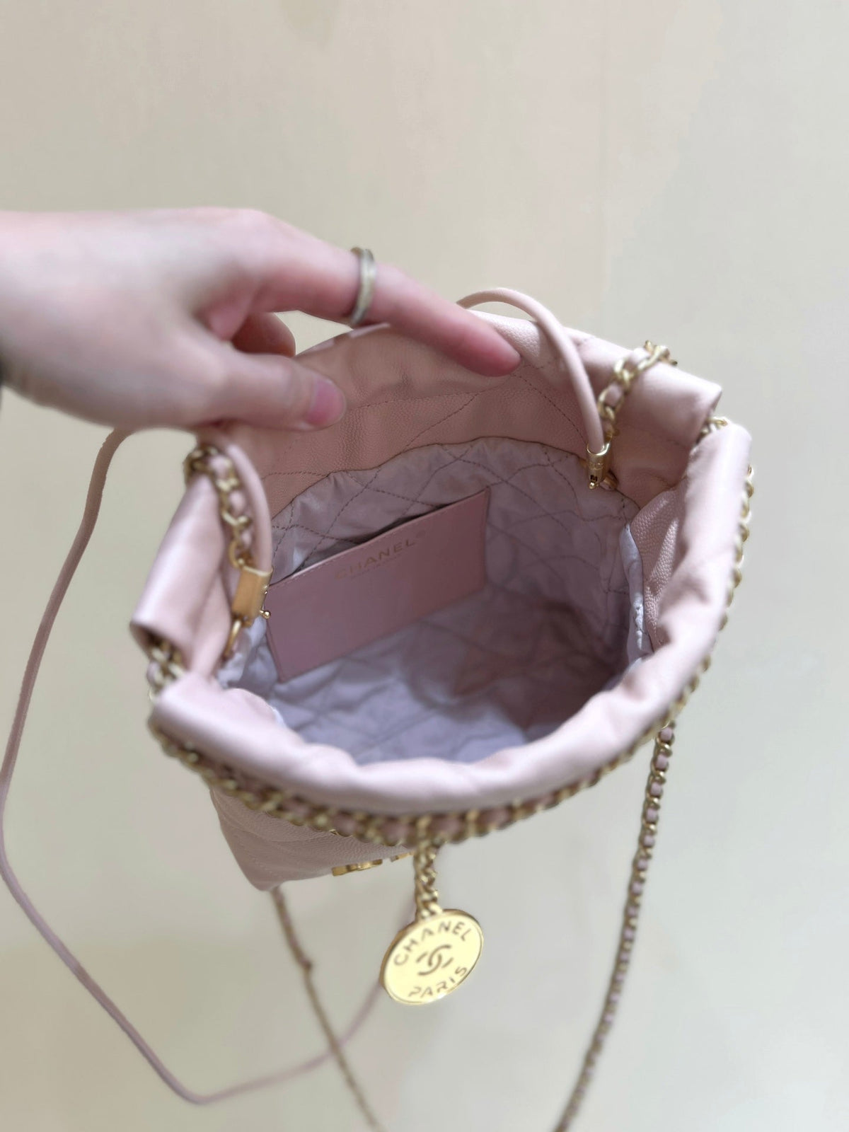 Anum Bags Detail