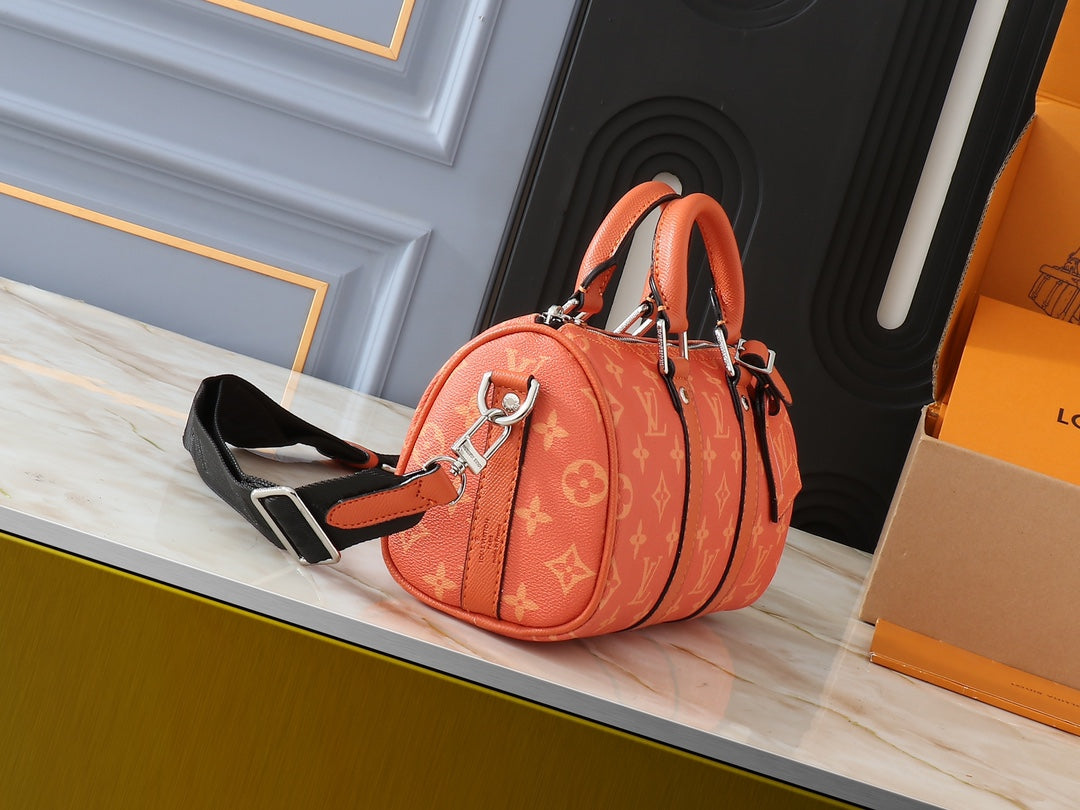 Anum Bags Detail
