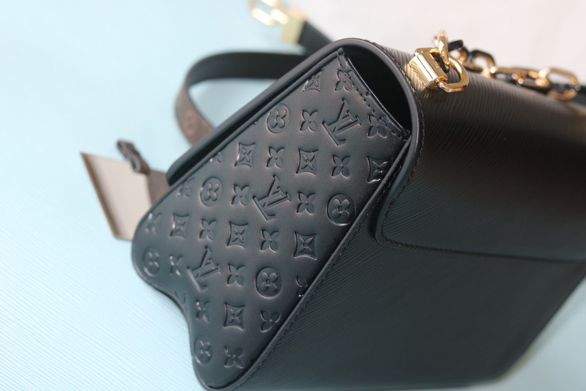 Anum Bags Detail