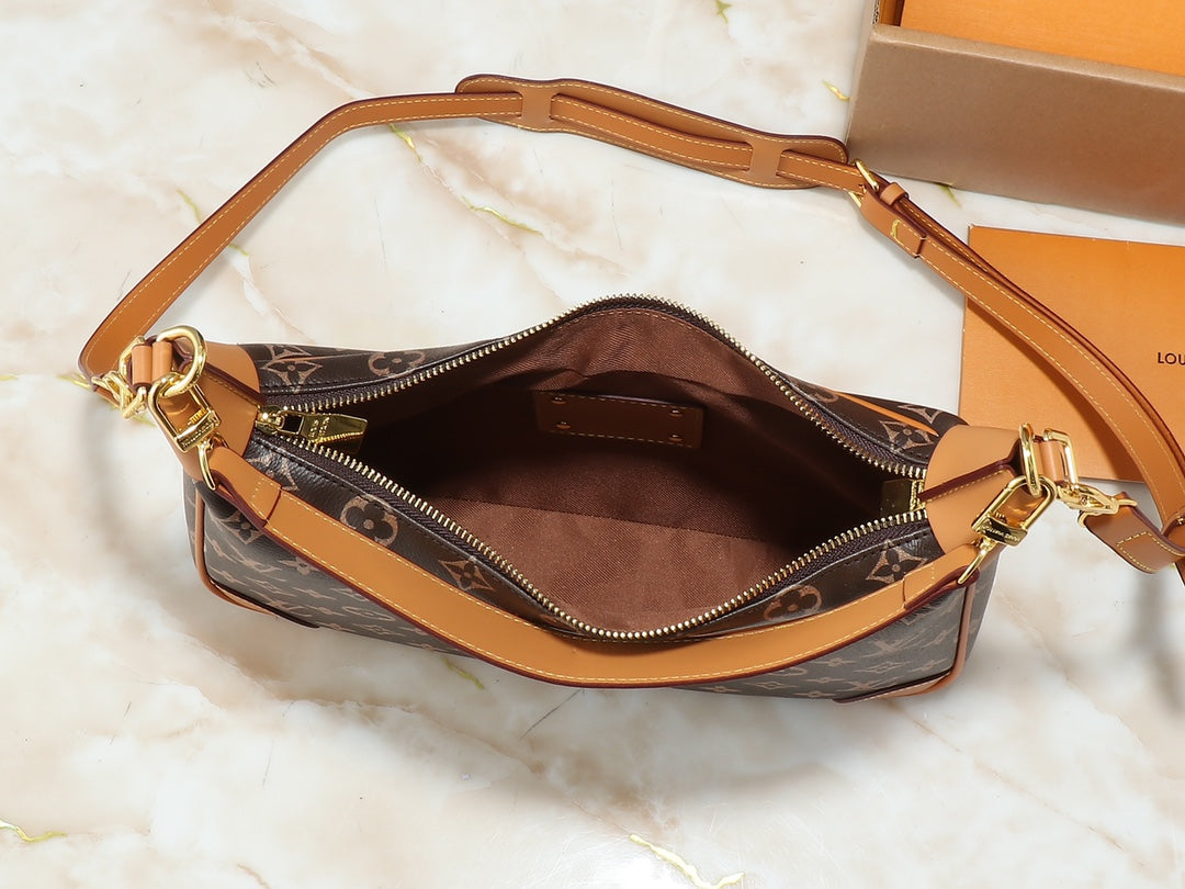 Anum Bags Detail