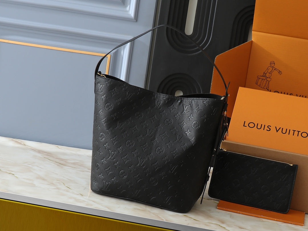 Anum Bags Detail