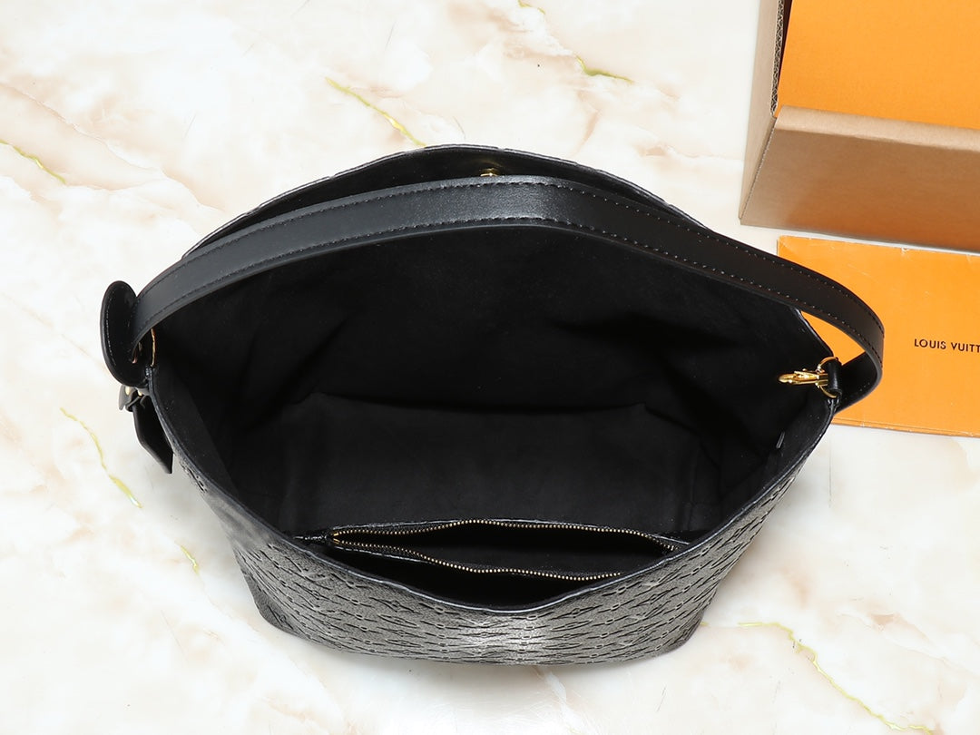 Anum Bags Detail