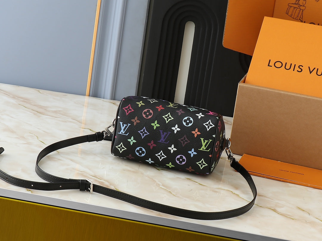 Anum Bags Detail