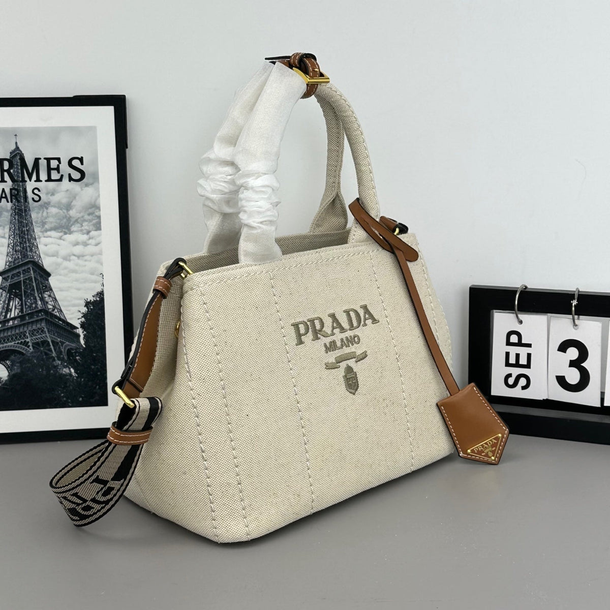 Anum Bags Detail