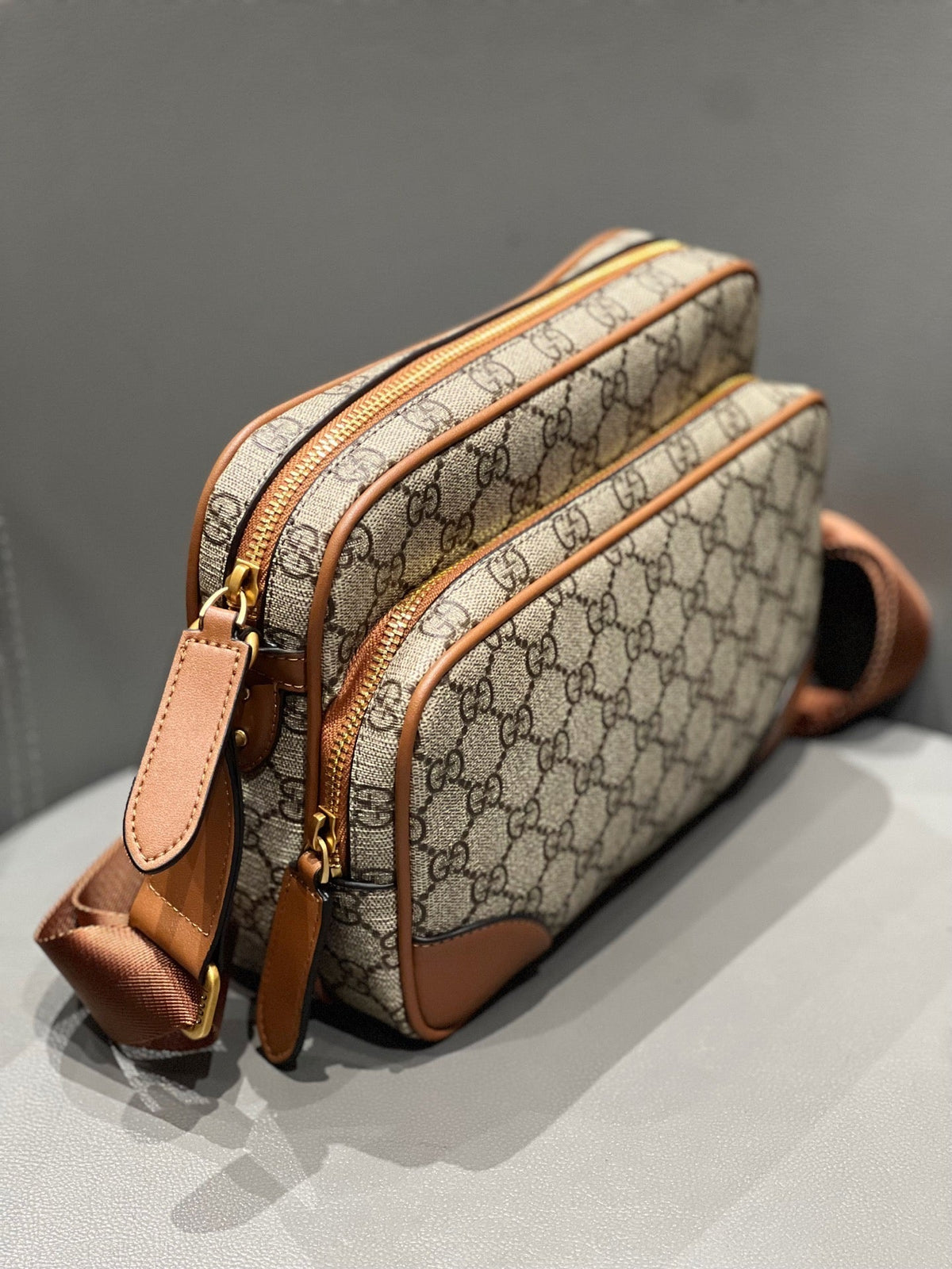Anum Bags Detail