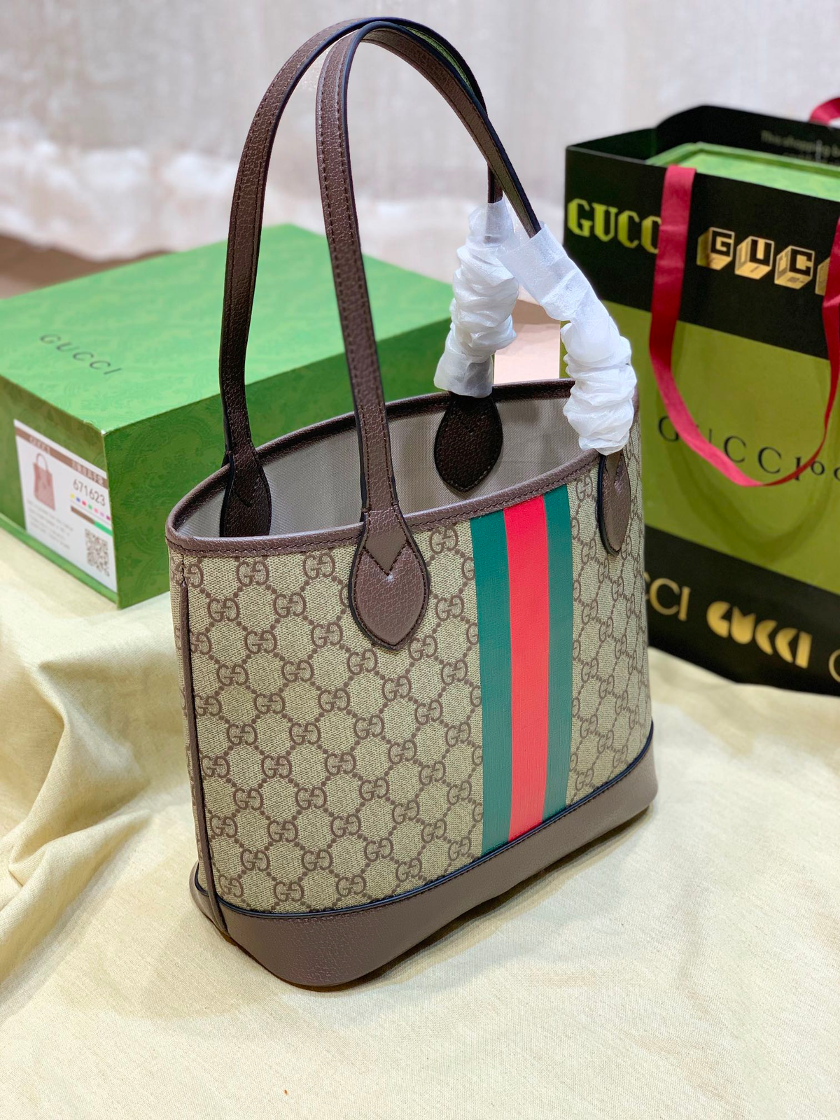 Anum Bags Detail