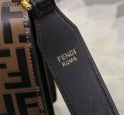 Anum Bags Detail