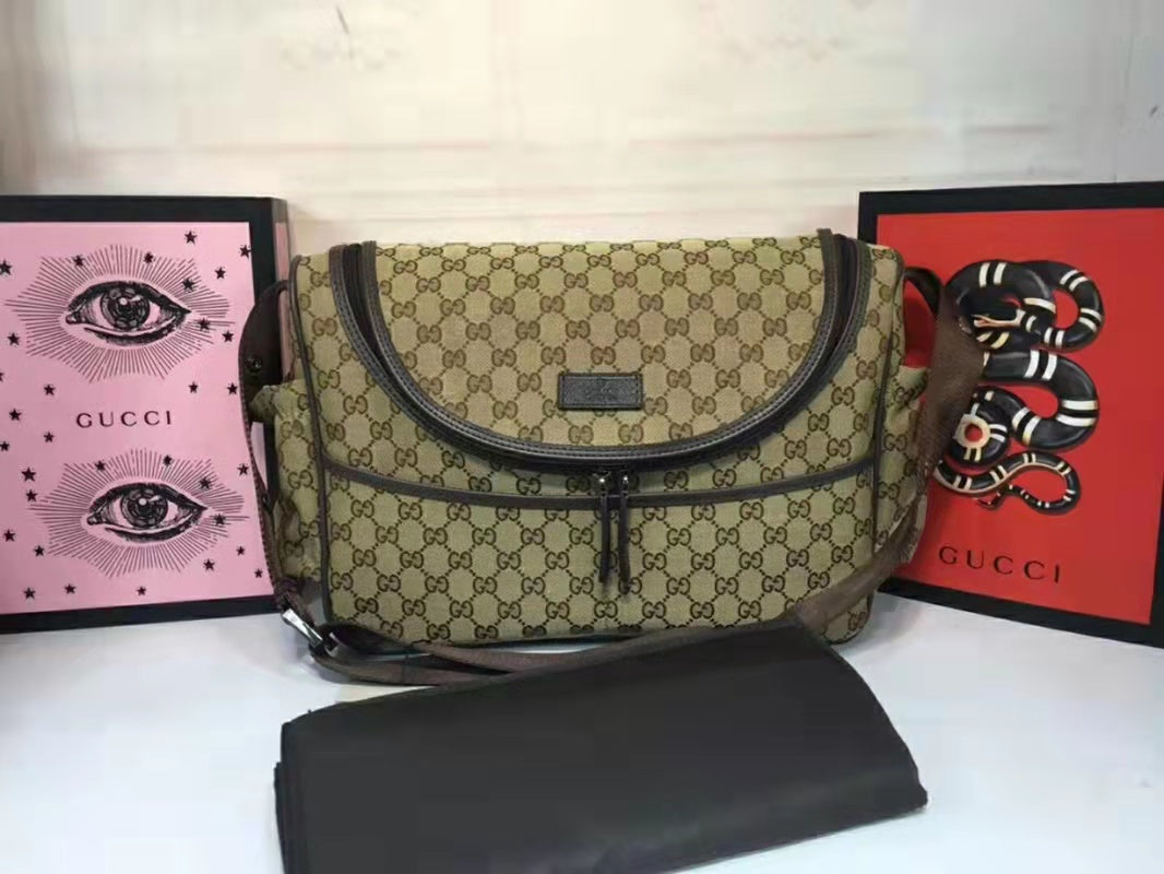 Anum Bags Detail