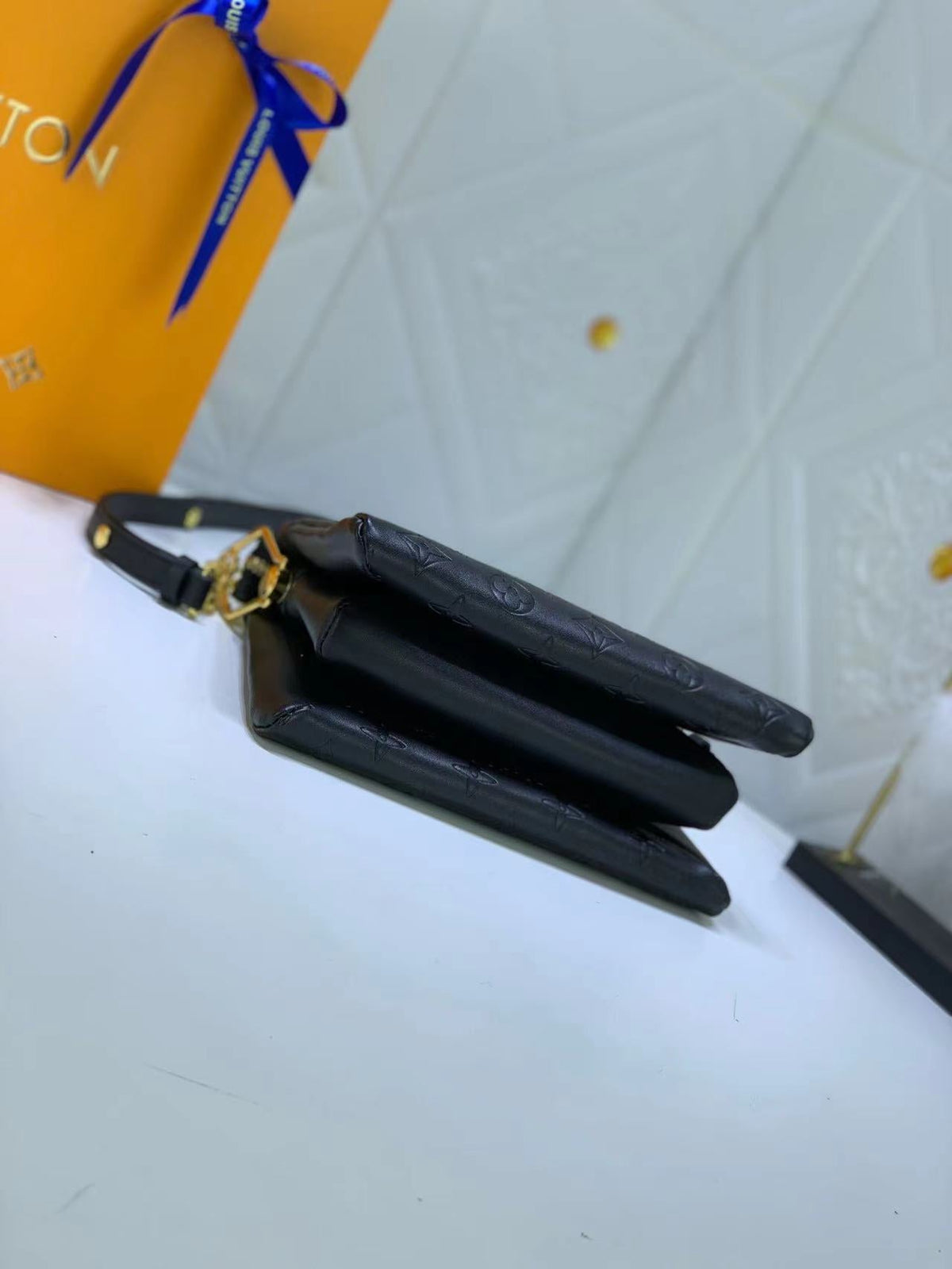 Anum Bags Detail