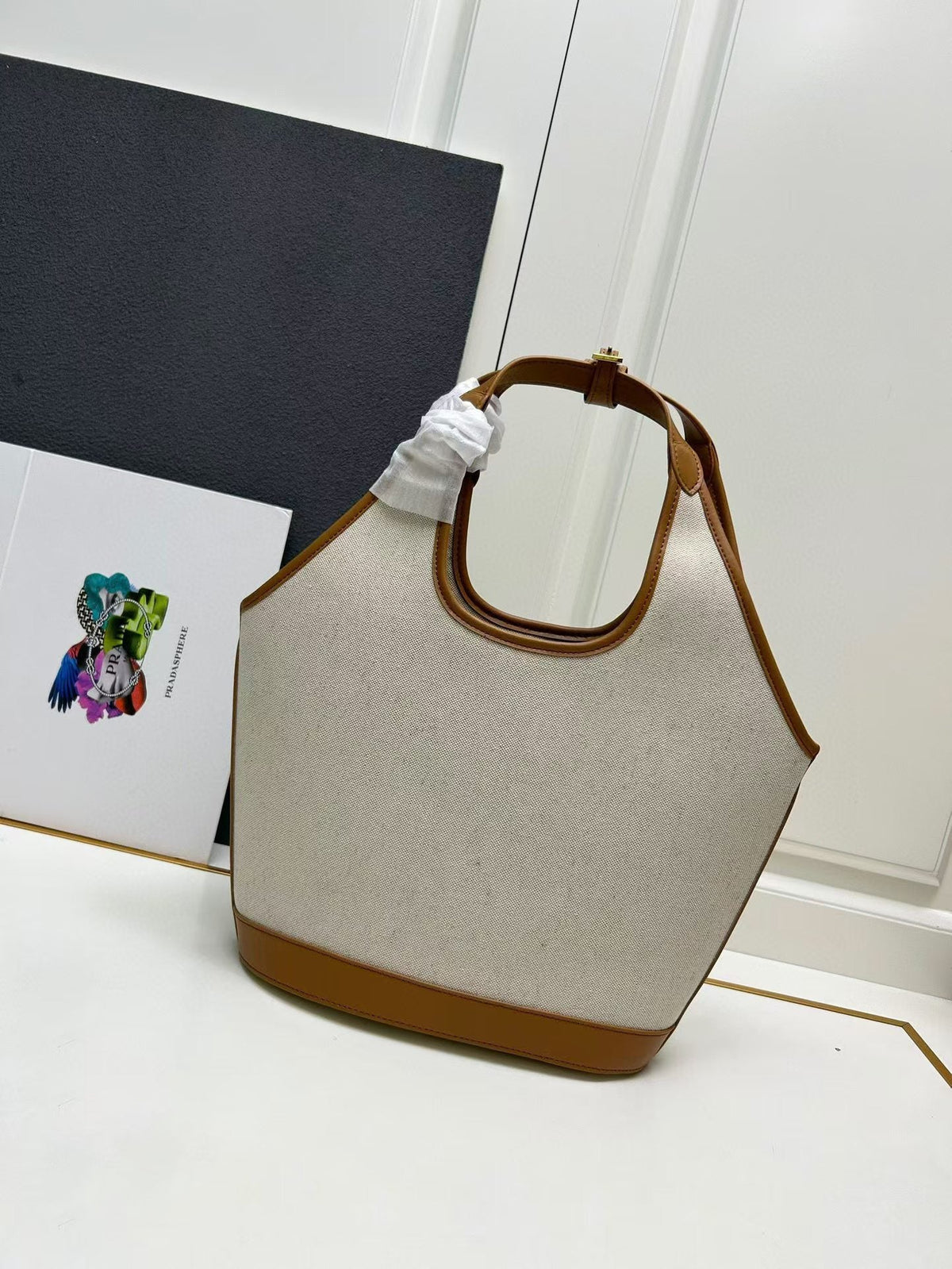 Anum Bags Detail