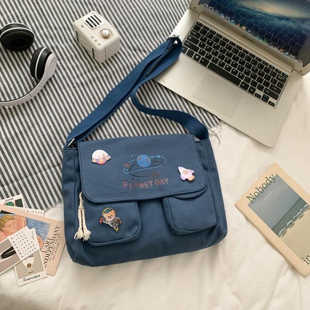 Anum Bags Detail
