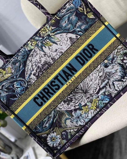 Anum Bags Detail