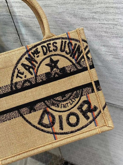 Anum Bags Detail
