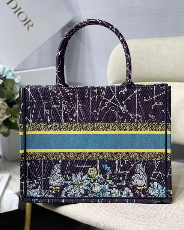 Anum Bags Detail