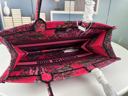 Anum Bags Detail