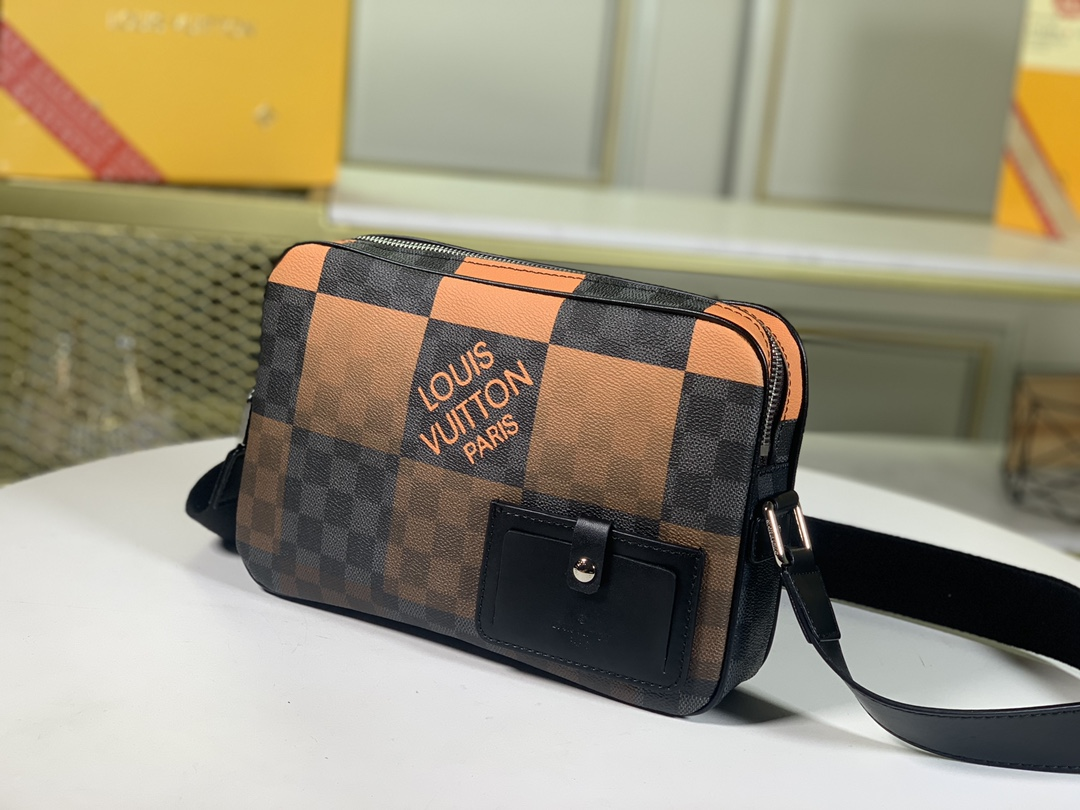 Anum Bags Detail