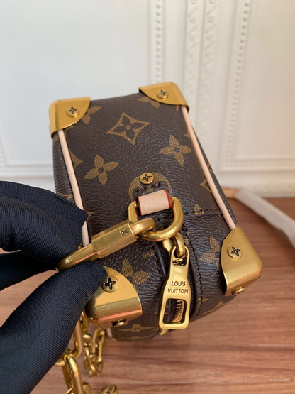 Anum Bags Detail